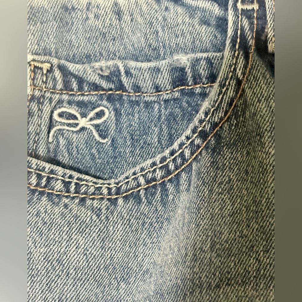 Hollister Low Rise Baggy Jeans - Picture 4 of 7